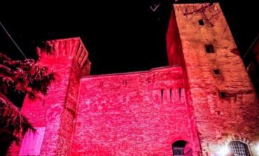 DCA: la Rocca di Città della Pieve illuminata di lilla