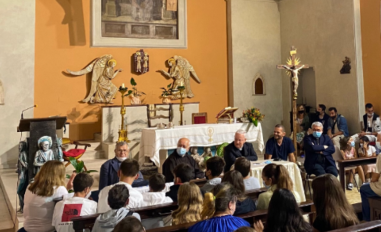 San Feliciano, il cardinale Bassetti ha presentato alla comunità il nuovo amministratore parrocchiale