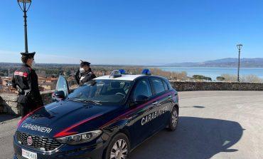 Sorpreso dai carabinieri con 13 involucri di cocaina in auto: arrestato presunto spacciatore