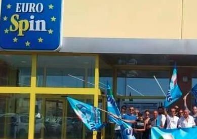 Scioperano i lavoratori Eurospin in Umbria: braccia incrociate il prossimo 16 agosto