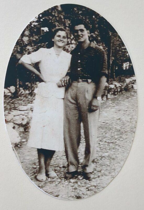 Mario e Gina festeggiano 70 anni di matrimonio: amore puro, rispetto e tanta pazienza Mario e Gina festeggiano 70 anni di matrimonio: amore puro, rispetto e tanta pazienza