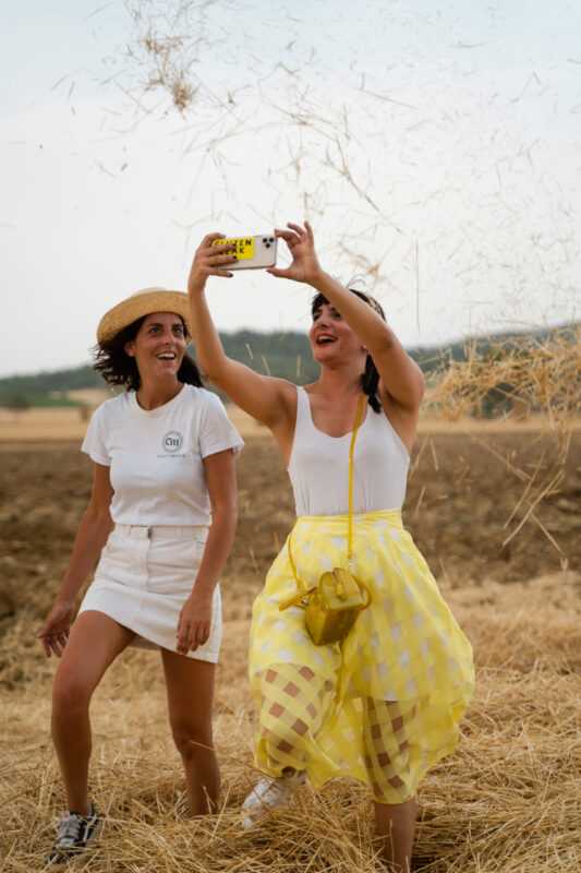 Torna la festa della battitura ad Agello, una giornata intera per celebrare il grano Torna la festa della battitura ad Agello, una giornata intera per celebrare il grano