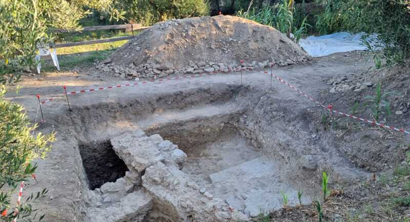 Scavi archeologici del Poggio: confermata l'esistenza di un'antica Castiglione del Lago Scavi archeologici del Poggio: confermata l'esistenza di un'antica Castiglione del Lago