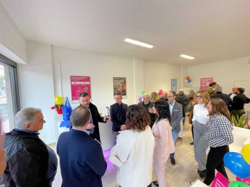 Inaugurato nuovo 'Spazio Enel' a Castiglione del Lago Inaugurato nuovo 'Spazio Enel' a Castiglione del Lago