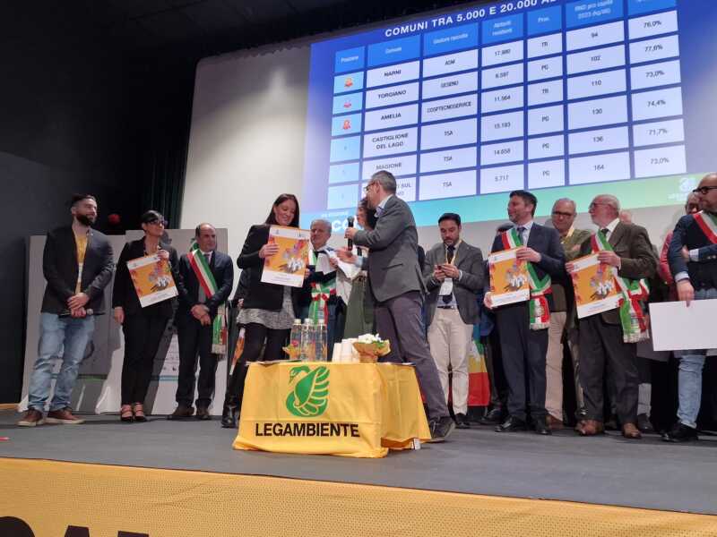 Magione diventa "Comune Riciclone" di Legambiente per la prima volta Magione diventa "Comune Riciclone" di Legambiente per la prima volta