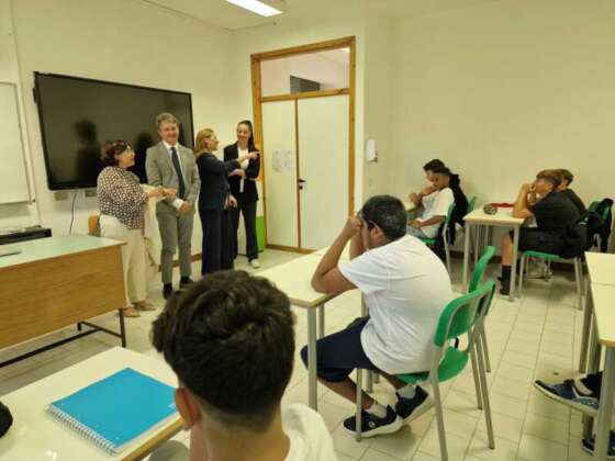 Scuola, il benvenuto delle istituzioni al nuovo Liceo scientifico delle scienze applicate Scuola, il benvenuto delle istituzioni al nuovo Liceo scientifico delle scienze applicate