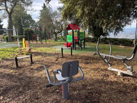 Palestra a cielo aperto a Panicale, inaugurata la nuova area fitness pubblica Palestra a cielo aperto a Panicale, inaugurata la nuova area fitness pubblica