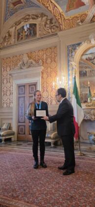 SUP: dopo l'oro mondiale per Vira Lemekha riconoscimento del Prefetto di Perugia SUP: dopo l'oro mondiale per Vira Lemekha riconoscimento del Prefetto di Perugia